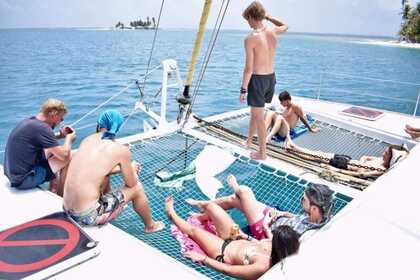 Hire Catamaran Lagoon Lagoon 470 San Blas Islands