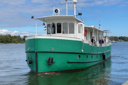 Charter Motorboat Sunseeker Custom Helsinki