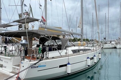 Charter Sailboat Dufour 520 GL Piombino