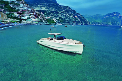 Charter Motorboat Yacht Solaris Power 44 Positano