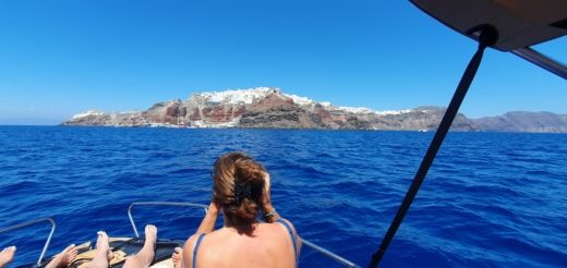 Santorin Motorboat Nireus Ω53 Elegance Black Edition alt tag text