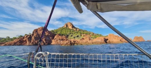 Golfe Juan Sailboat BENETEAU OCEANIS 40 alt tag text