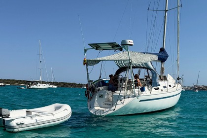 Hire Sailboat Bavaria 36 Holiday Colònia de Sant Jordi