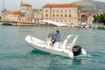 Rental RIB Yachtsport Rib 520 Trogir