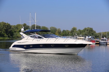 Location Bateau à moteur Atlantis 425 Sport Golfe Juan