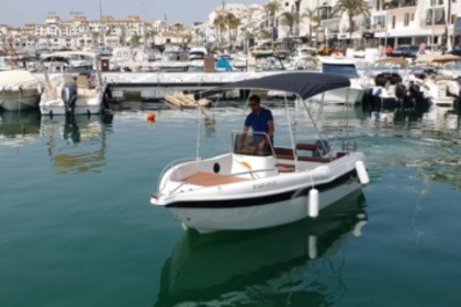Miete Motorboot Voraz 505 lux Marbella
