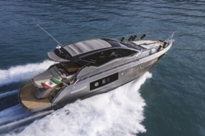 Charter Motorboat Cranchi 44 Beaulieu-sur-Mer