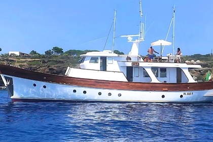 Noleggio Yacht a motore White Lotus Crivello Navetta 22 Taormina