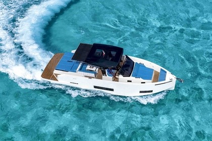 Rental Motorboat De Antonio D32 Cancún
