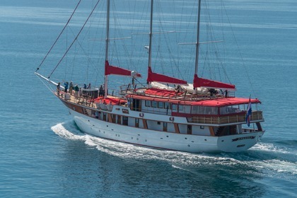 Rental Sailing yacht Custom Motor Yacht Barbara Split