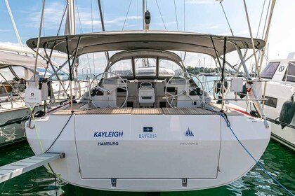 Hire Sailboat Bavaria Yachtbau Bavaria C45 - 4 cab. Kontokali