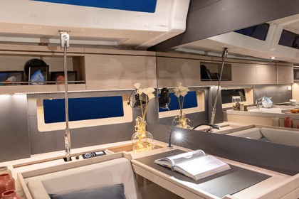 Verhuur Zeilboot  Sunsail 52.4 Marina