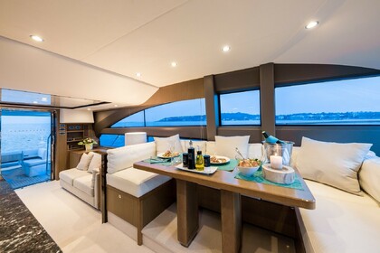 Location Yacht à moteur Princess 64 Fly Blue Beaulieu-sur-Mer