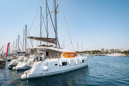 Charter Catamaran Lagoon Lagoon 42 Nea Peramos