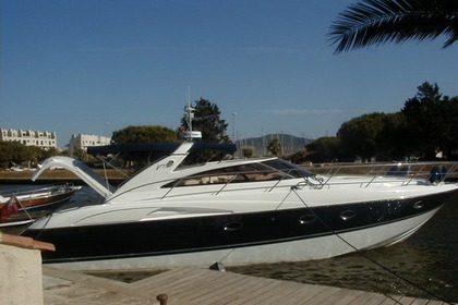 Charter Motorboat PRINCESS V50 Grimaud