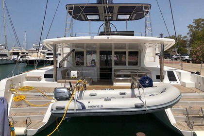 Rental Catamaran Lagoon-Bénéteau Lagoon 52 F - 6 + 2 cab. Athens