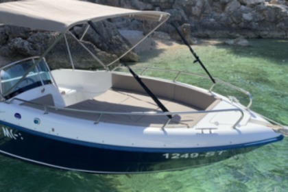 Charter Motorboat COBRA 499 Open Omiš