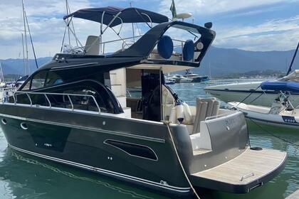 Location Bateau à moteur Antares Antares 36 Parati