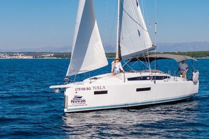 Noleggio Barca a vela Jeanneau Sun Odyssey 380 Zaravecchia