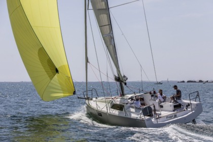 Charter Sailboat Pogo Structures POGO 36 La Trinité-sur-Mer