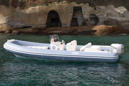 Noleggio Gommone Bwa 750 Napoli