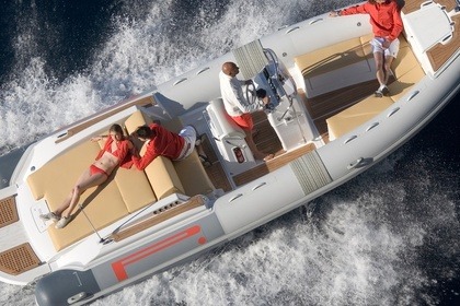 Hire RIB Pirelli 7.70 Porto Rotondo
