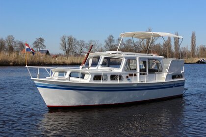 Charter Houseboat Triton Aquanaut 1000 AK Jirnsum