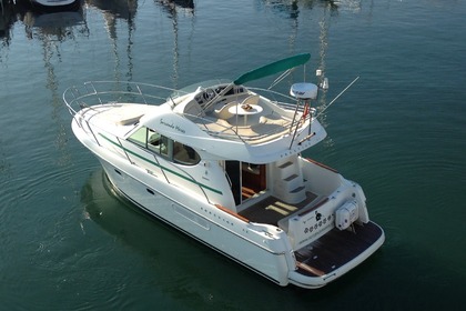 Miete Motorboot JEANNEAU PRESTIGE 32 Sitges