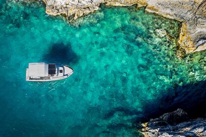 Noleggio Barca a motore Omnia Nautica Omnia 650 Pola