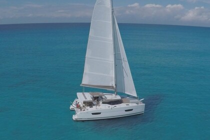 Charter Catamaran Jeanneau Lucia 40 with watermaker Praslin