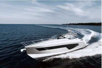 Hire Motor yacht Azimut Offshore Cruiser Bodrum