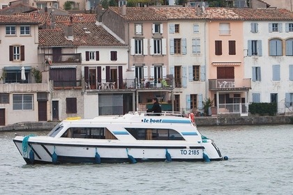 Rental Houseboats Standard Cirrus A Migennes