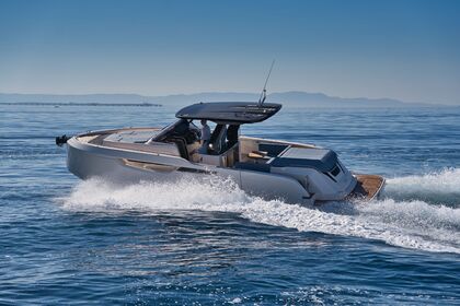 Noleggio Barca a motore Cayman Yacht CAYMAN YACHTS 380 WA Saint-Tropez