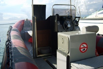 Noleggio Gommone NARWHAL 9.50 Cagliari