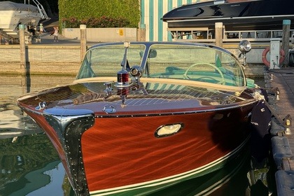 Verhuur Motorboot Riva Ariston Lazise