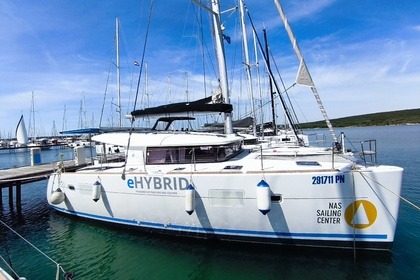 Miete Katamaran Lagoon-Bénéteau Lagoon 400 S2 - 4 + 2 cab. Punat