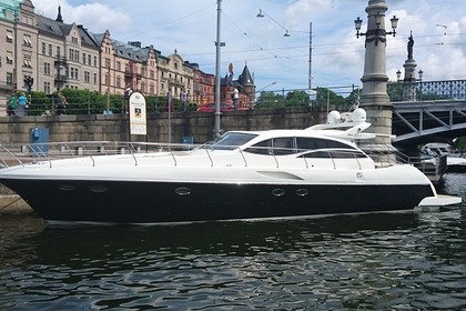 Hyra båt Motorbåt Alena Alena 56 Stockholm