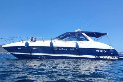 Hire Motorboat Paolo Molinari Airon Marine 425 Naples