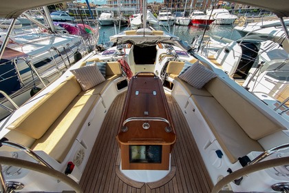 Miete Motorboot Jeanneau Sun Odyssey 44i Performance Taormina