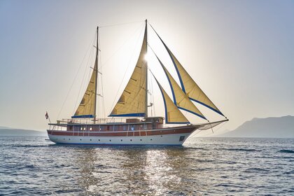 Hire Sailing yacht Unknown Tajna Mora Trajektna Luka Split