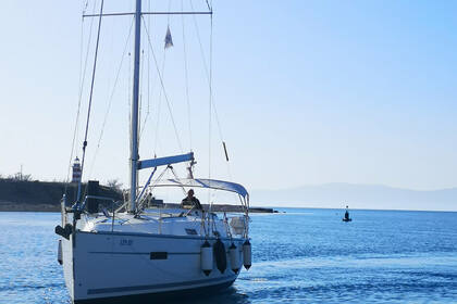 Hire Sailboat BAVARIA 36 Kraljevica