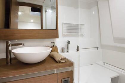 Noleggio Barca a motore Jeannau Leader 36 Capri