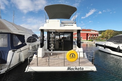 Charter Motor yacht Cobra Yachts Seamaster 45 Vodice