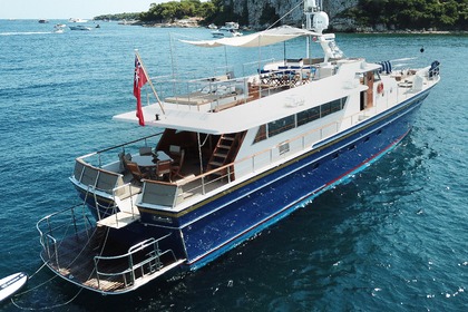 Charter Motor yacht Chantier Naval d'Antibes Gentleman's Rivera Cruiser Cannes