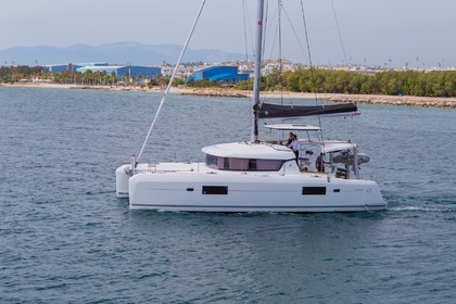 Charter Catamaran LAGOON 42 (Refit 2022) Lefkada