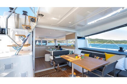 Location Catamaran Lagoon Lagoon 43 Papeete