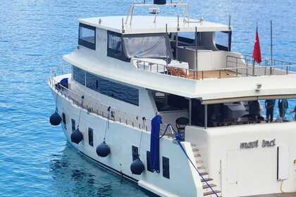 Hire Motor yacht Custom built luxury motor yacht With a capacity of 10 people(Trawler Boat) Kaş