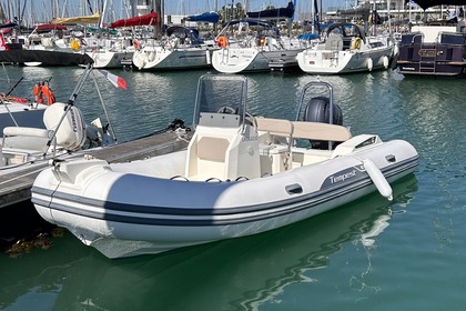 Rental RIB Capelli Tempest 570 Open La Rochelle