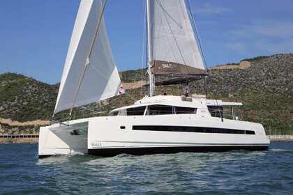 Verhuur Catamaran Bali - Catana Bali 5.4 Alimos