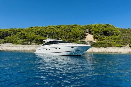 Rental Motor yacht Princess V53 Makarska